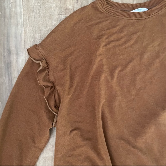 Lightweight Brown Sweater with Ruffles on the Sleeves - Picture 3 of 6